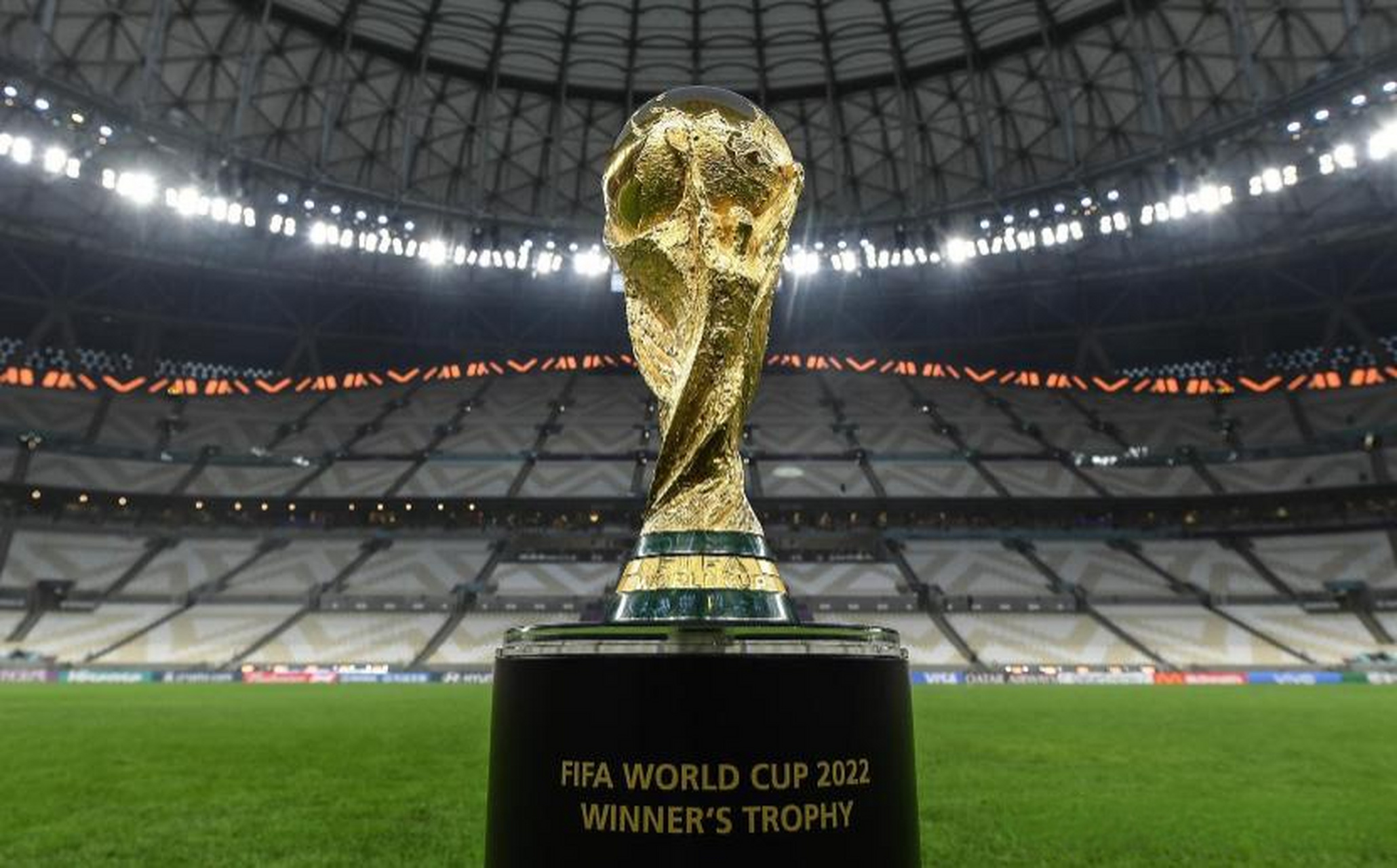 但在皇家社 但在皇家社