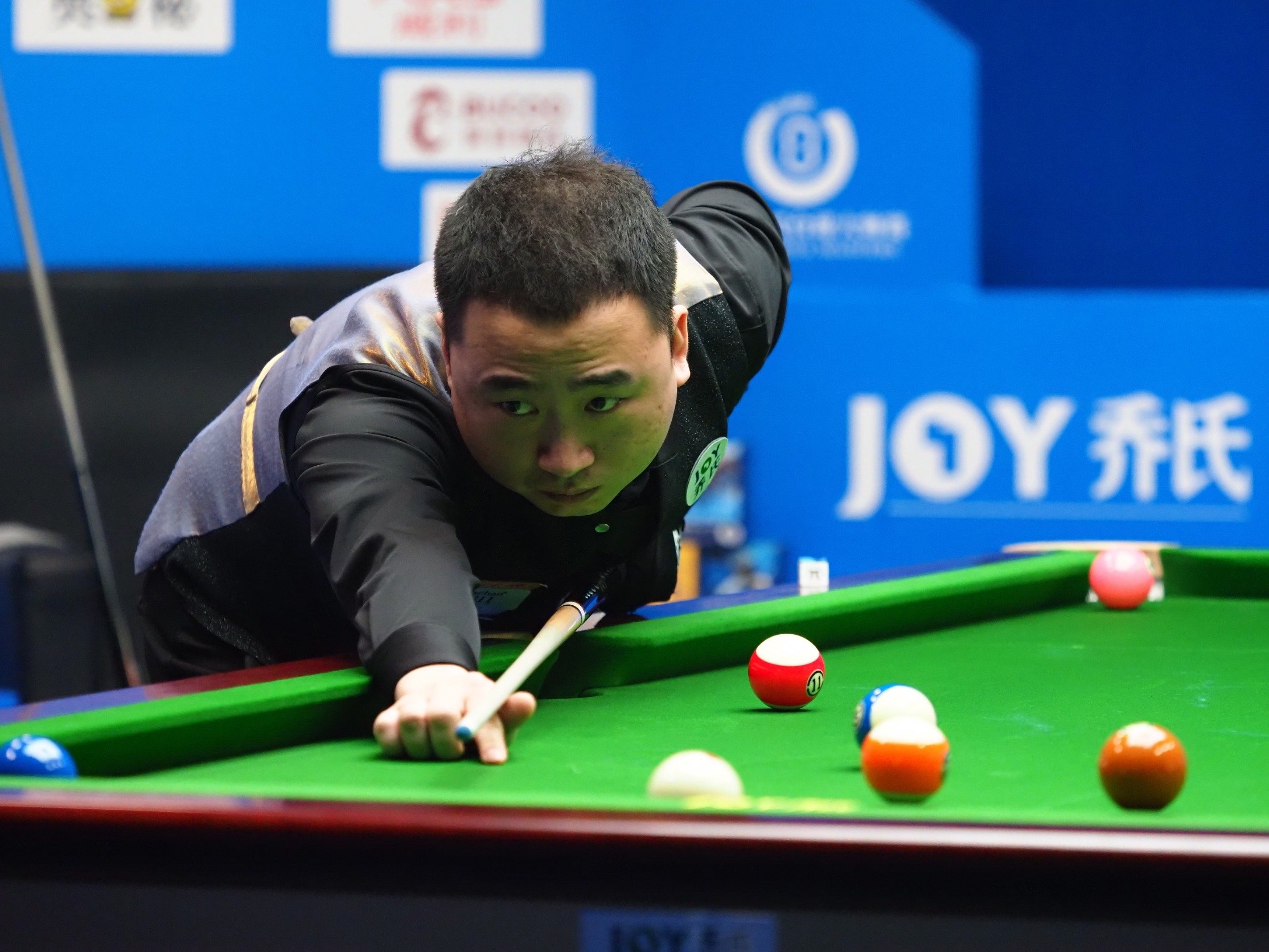 但在西部彻 但在西部彻