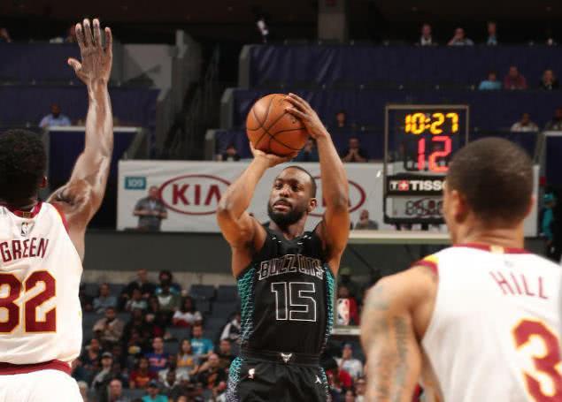 辅以中路推 辅以中路推